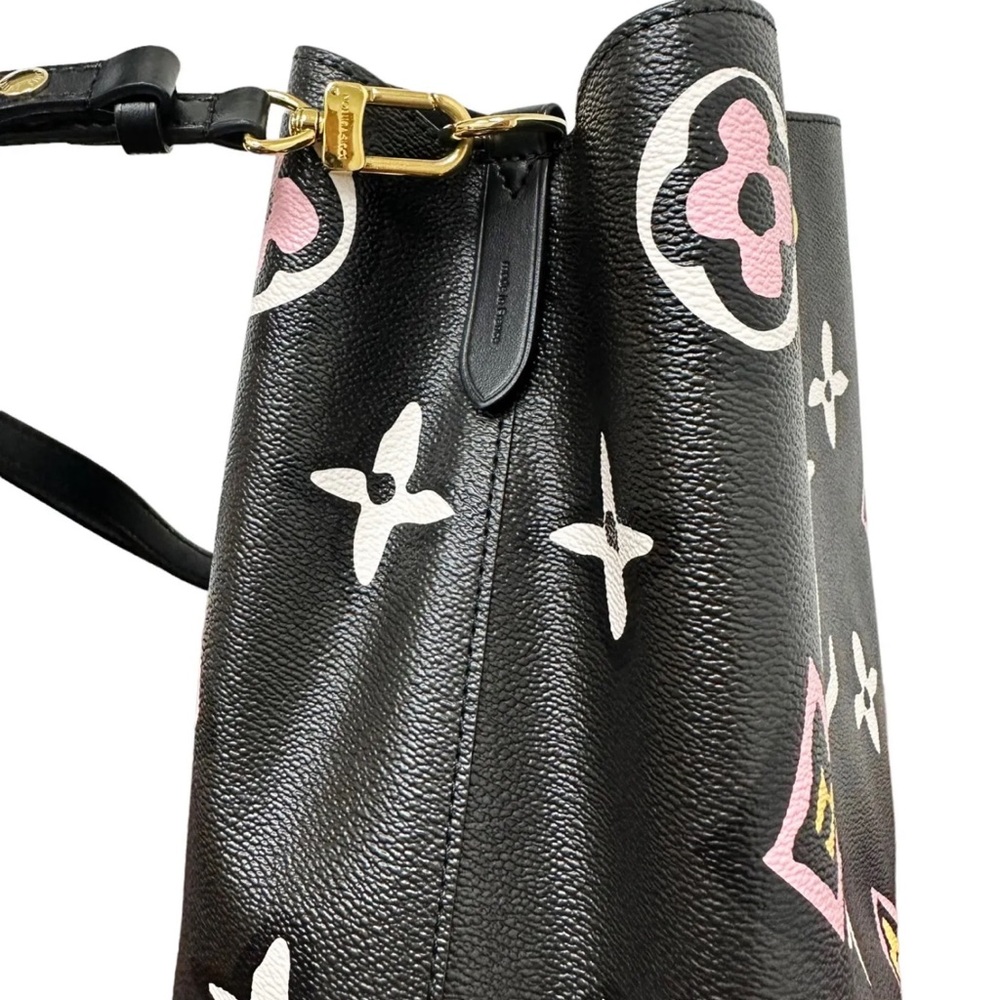 Louis Vuitton Neo Noe Black Bucket Bag Wild at Heart Giant Monogram MK Leopard - Picture 10 of 11